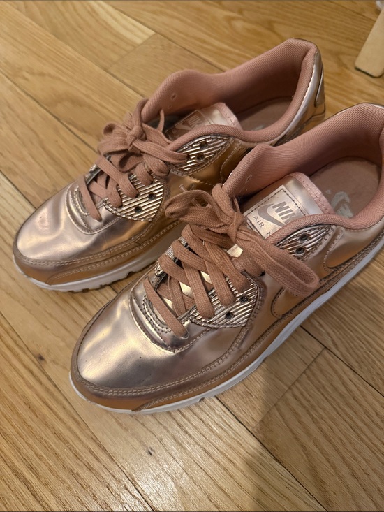 Nike Shoes - Nike Women’s Rose Gold Metallic Air Max Sneakers